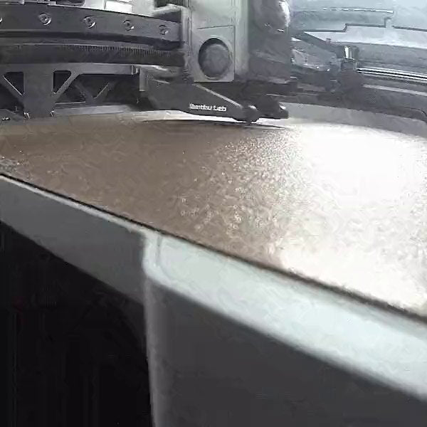 3D-Drucker druckt ein StrainLab-Teil